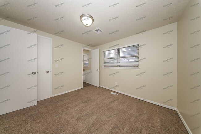 Building Photo - 229 NW 87th St