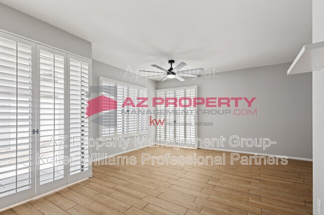 Building Photo - 938 E Villa Maria Dr