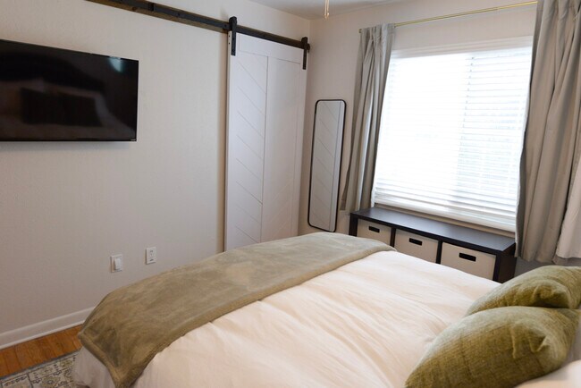 Upstairs bedroom #2 - 932 S Holly St