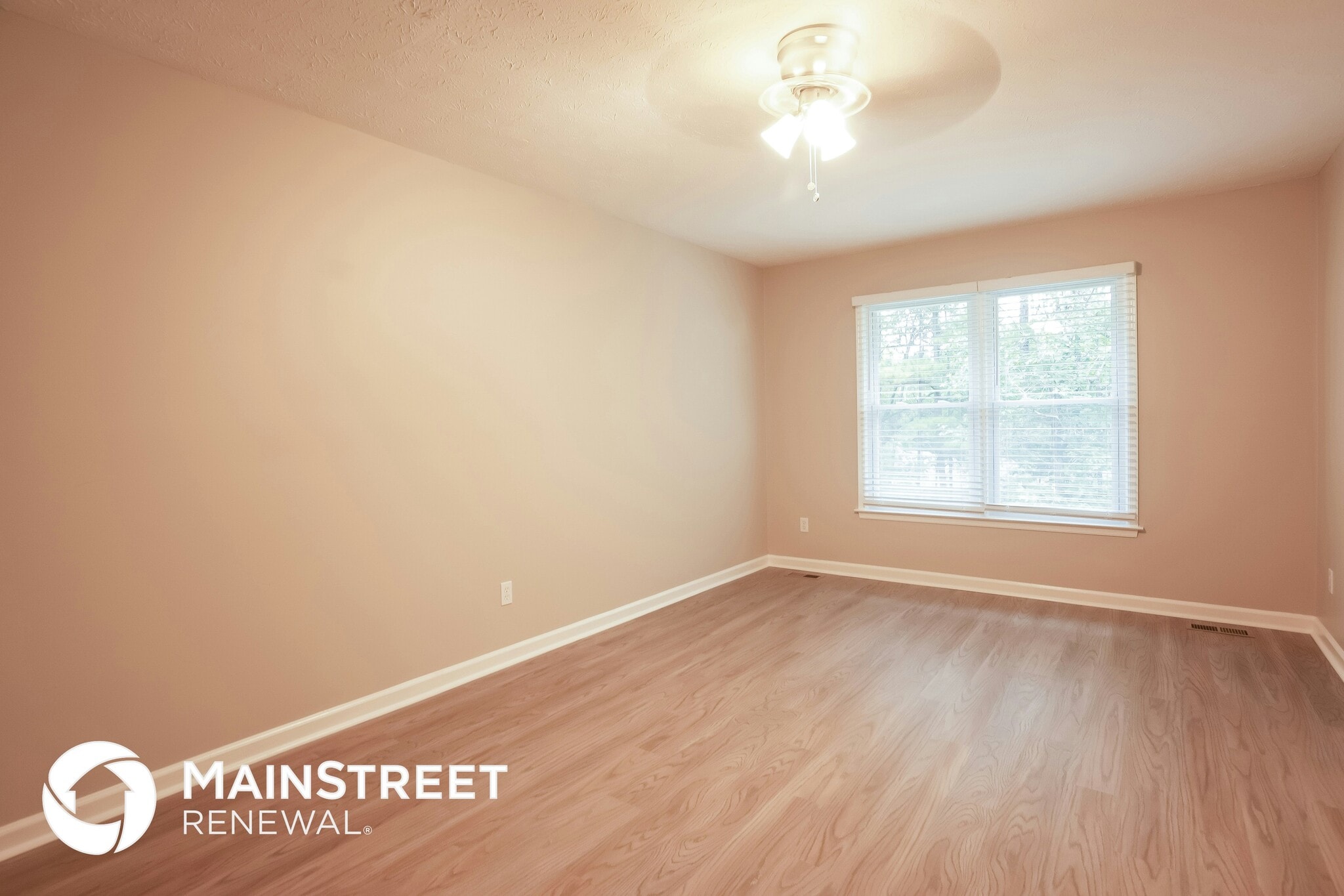 Building Photo - 7254 Fernwood Dr