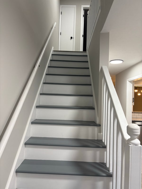 Building Photo - 1252 N Forest Dr