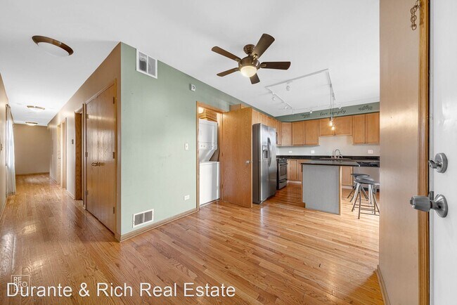 Building Photo - 3 br, 2 bath House - 3246 W Warren Blvd Un...