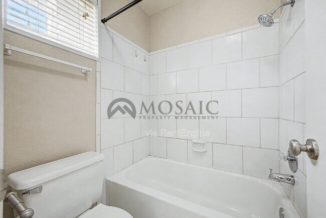 Building Photo - 4837 E Encanto St