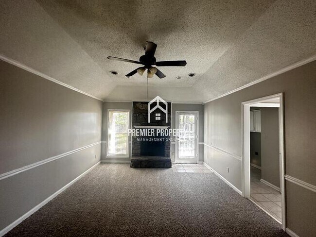 Building Photo - 3482 Kirby Terrace Dr
