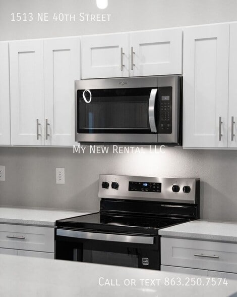 Building Photo - 1513 NE 40th St