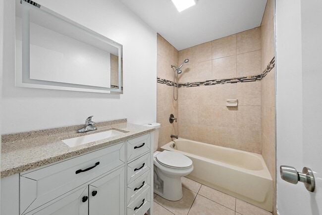 Building Photo - 631 Marlboro Oval