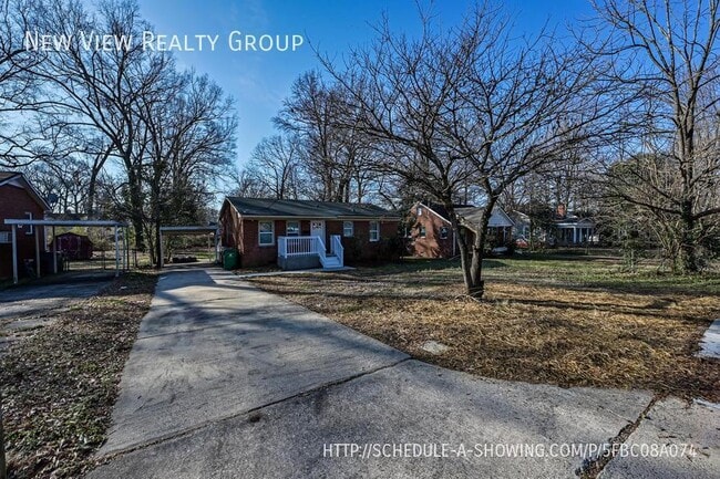 Building Photo - 4100 Dinglewood Ave