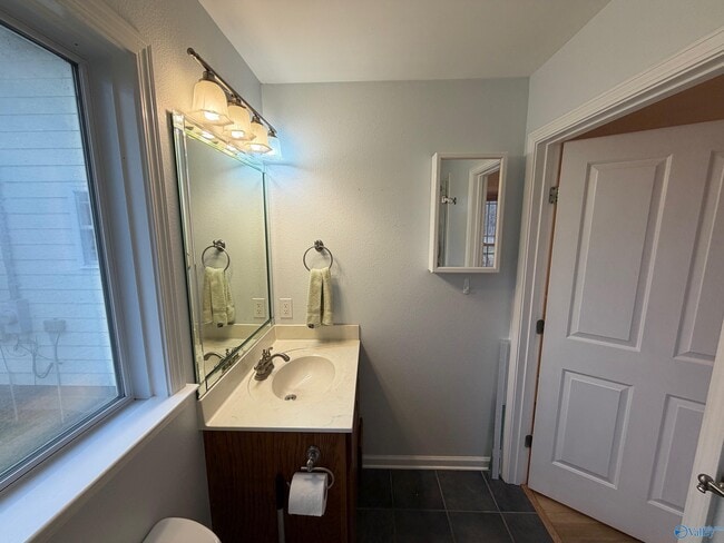 Building Photo - 542 Holmes Drake Rd