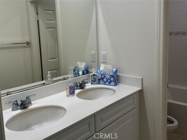 Building Photo - 26658 Verna Ct