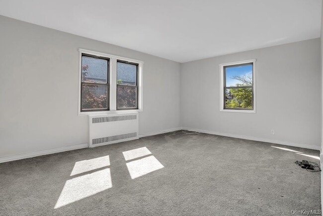 Primary Photo - 73 Hilbert St