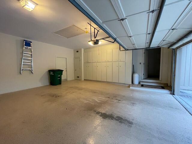 Building Photo - 3 Water Oak Ct