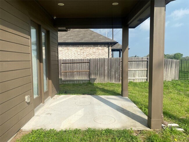 Building Photo - 4635 Bluestem Prairie Dr