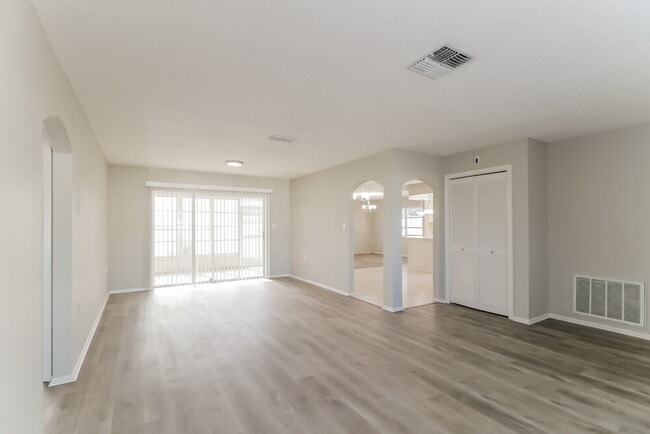 Building Photo - 9344 Wolcott Ln