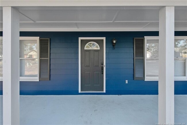 Building Photo - 205 Brookford Ct