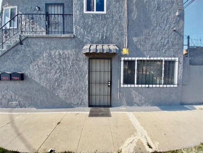 Building Photo - 7053 3rd Ave
