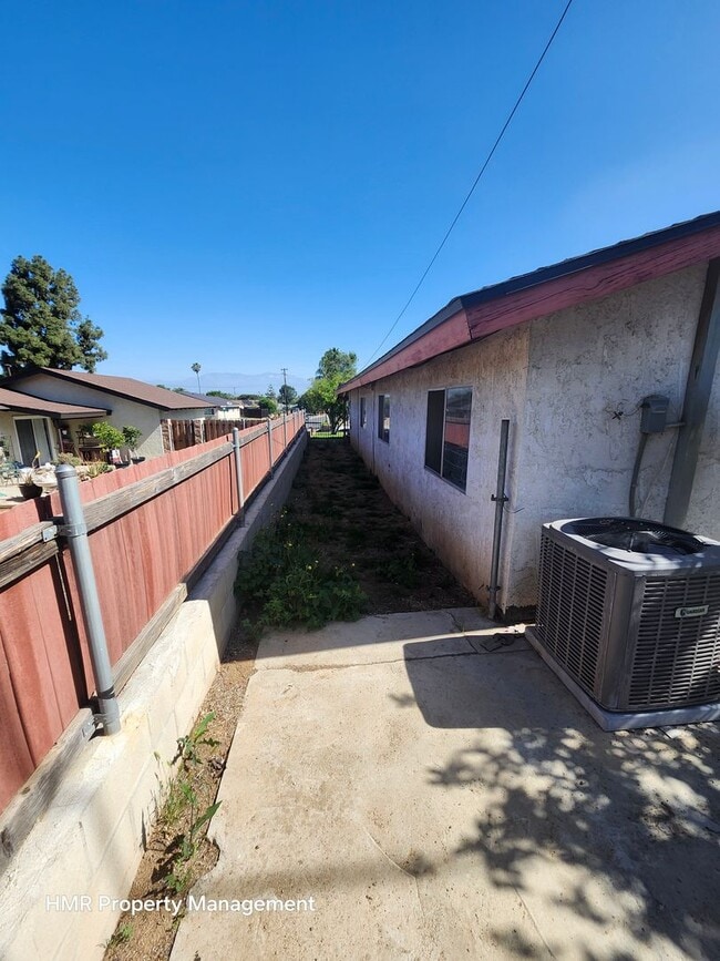 Building Photo - Beautiful House Norco