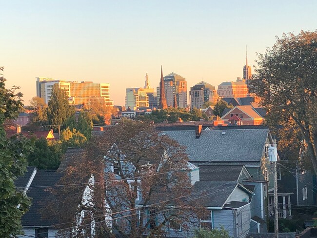 Building Photo - 228 Allen St