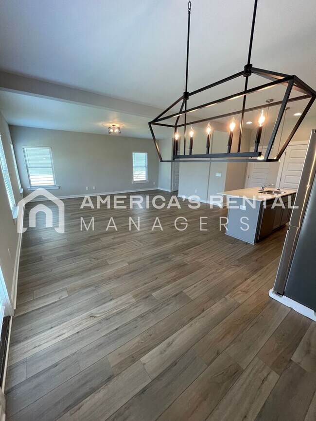 Building Photo - Home for Rent in Cullman, AL!! Available to View Now!!! SIGN A 13 MONTH LEASE BY 01/15/26 TO RECE...