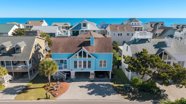 Building Photo - 601 Hazard St