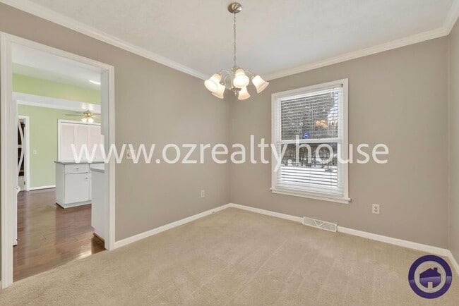 Building Photo - 2417 Whitechapel Dr