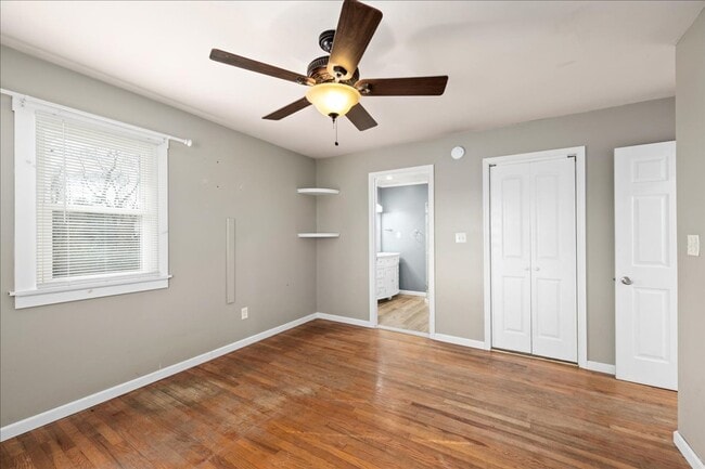 Building Photo - Charming, recently renovated 3-bed, 2.5 bath Ranch for rent in Milford, $2,200/month. Available e...