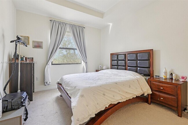 Building Photo - 11746 SW 151 Ave