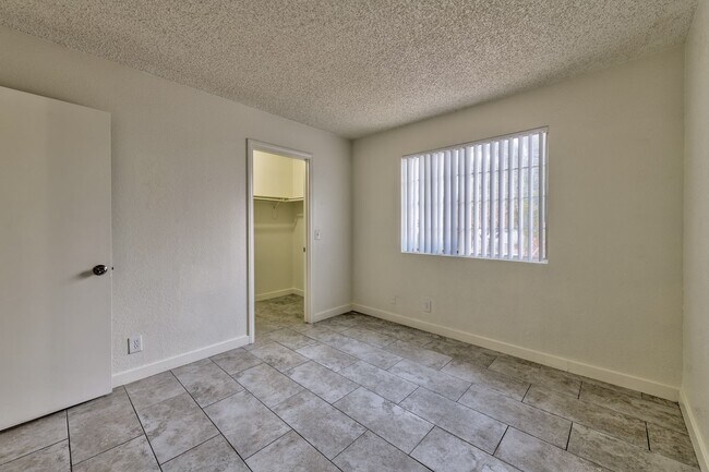 Building Photo - 221 N Lamb Blvd