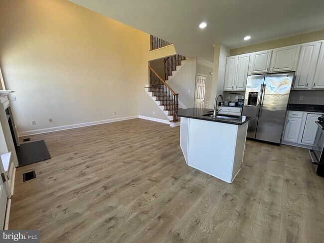 Building Photo - 237 Westbrook Dr