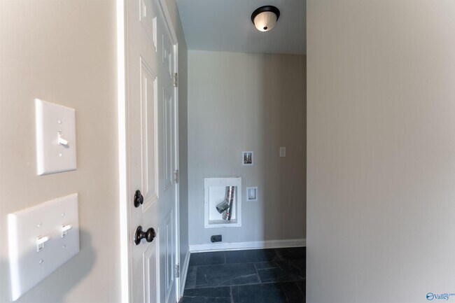 Building Photo - 3708 Valleydale Rd NW