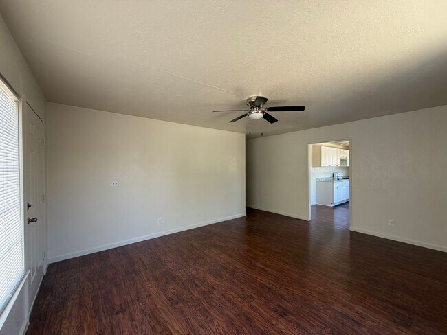 Building Photo - 3 Bedroom 1 Bathroom House with Huge Fenced Yard Near Schools, Park & Community Pool