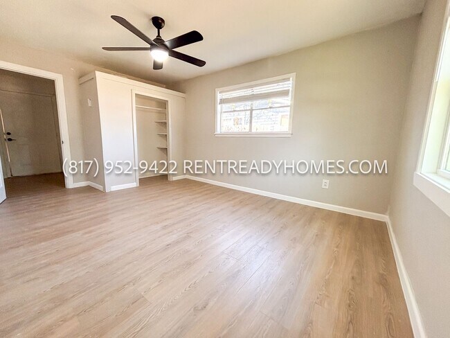 Building Photo - 2408 Southside Dr