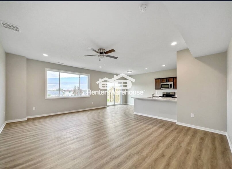 Building Photo - 7000 Lake Ridge Ave