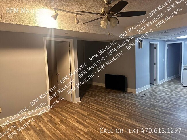 Building Photo - 3518 Moonlight Ct