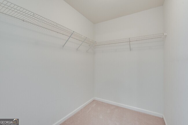Building Photo - 6515 Fairgreen Dr