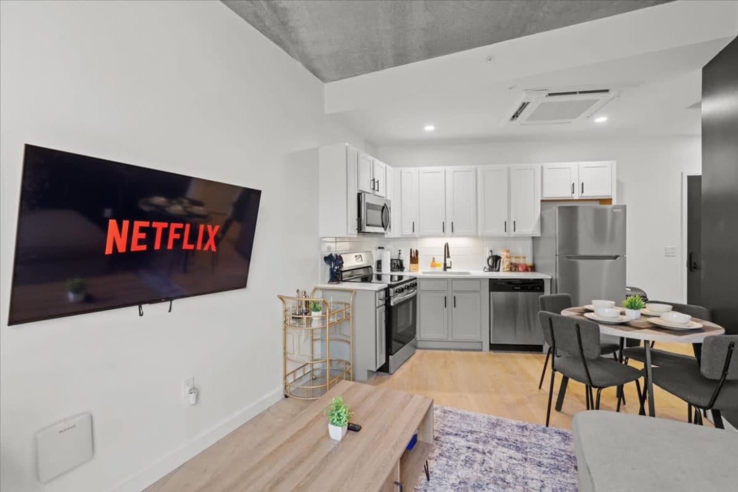 Building Photo - 224 Foster Ave