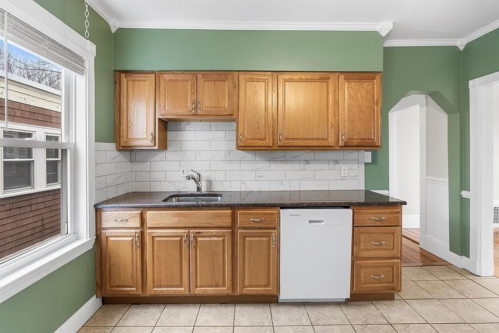 Building Photo - 95 Auckland St