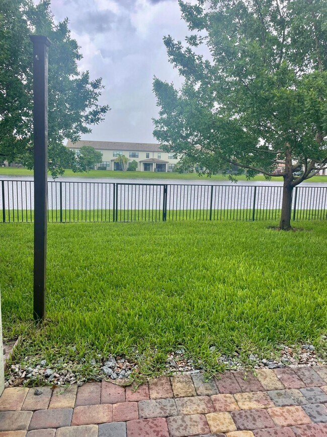 Building Photo - 4516 Eventing St