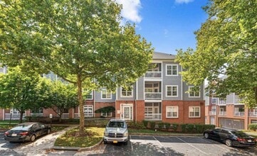 Building Photo - 9119 Groffs Mill Dr