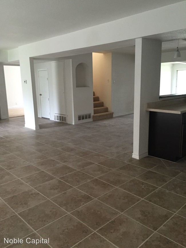 Building Photo - 4 br, 2 bath House - 810 Cobble