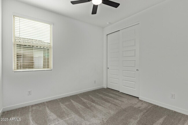 Building Photo - 4942 N 194th Dr