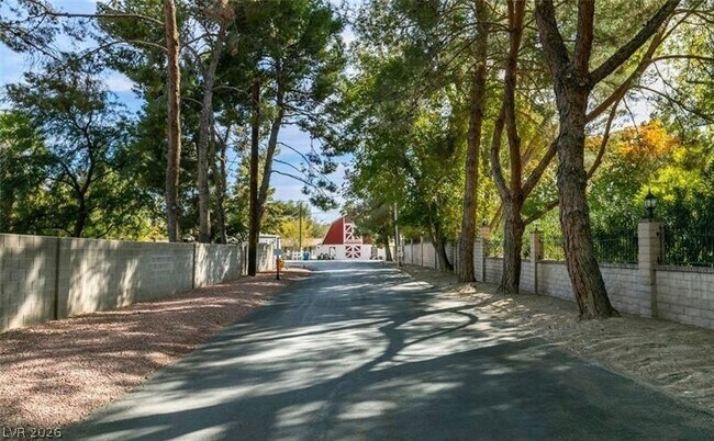 Building Photo - 7258 Loma Alta Cir
