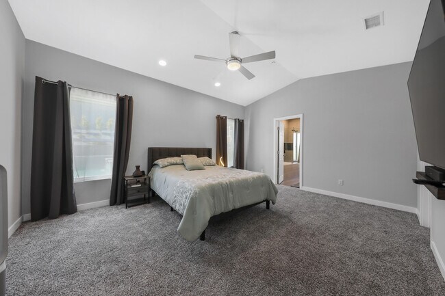 Building Photo - 79575 Camelback Dr