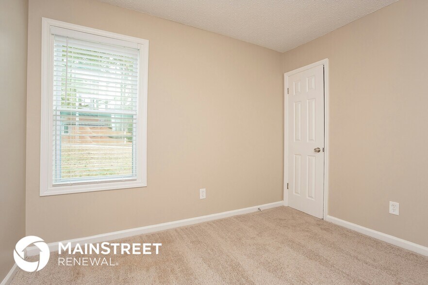 Building Photo - 141 Montego Cir