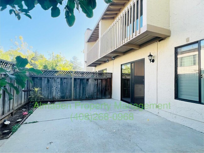 Building Photo - Remodeled Almaden Townhome next to Foothills!! Great Schools & Central A/C!!