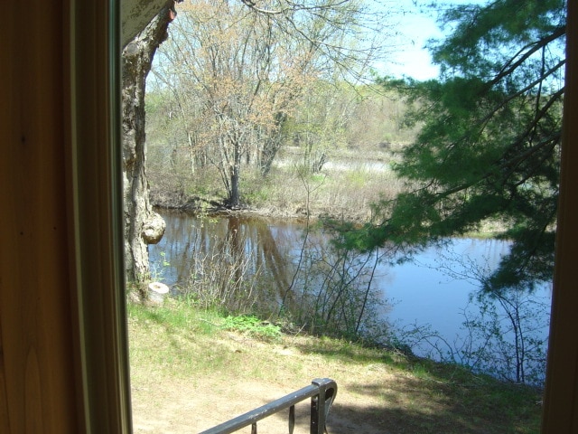 Steps from the River - 1596 Schmidt Rd