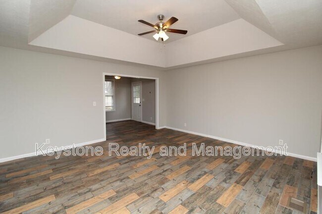 Building Photo - 3468 Arvin Dr