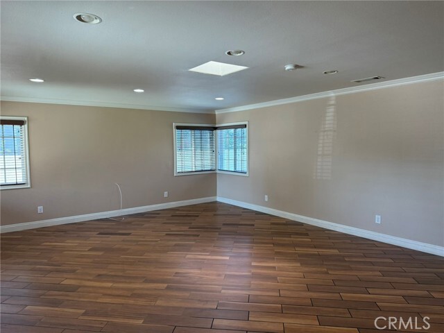 Building Photo - 1039 N Soldano Ave