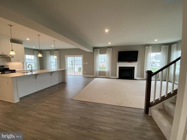 Building Photo - 712 Wallasey Dr