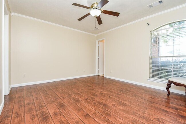 Building Photo - 11102 Kentington Oak Dr