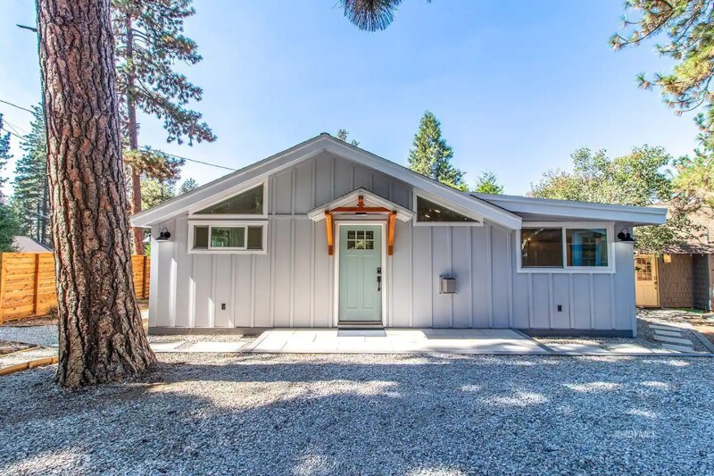 Building Photo - 53400 Double View Dr